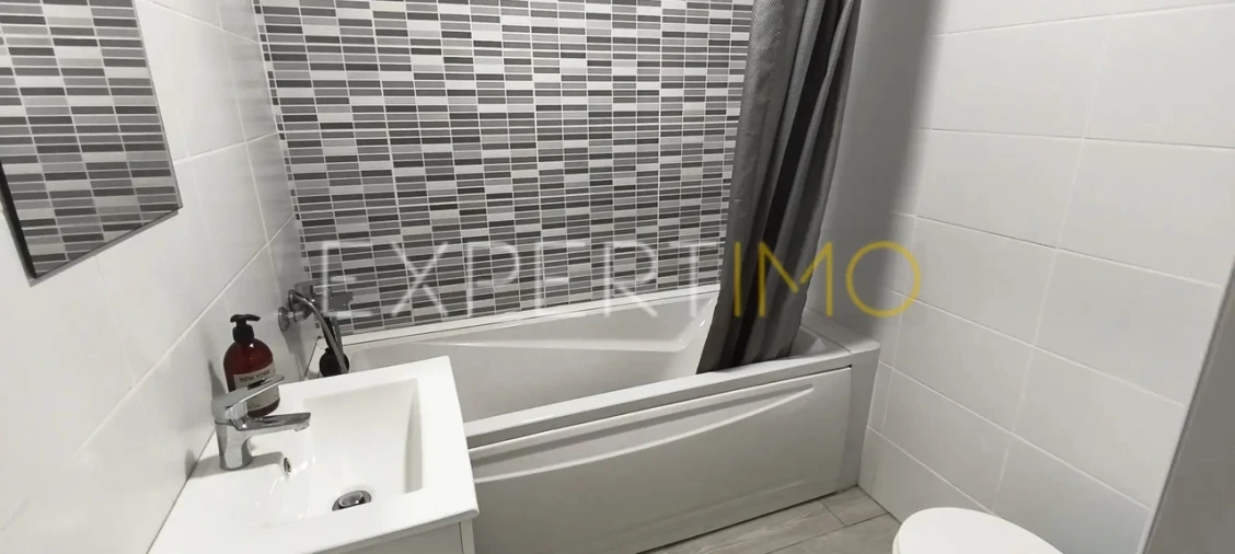 Apartamento T4 para Venda em Sé, Santa Maria e Meixedo Foto 9