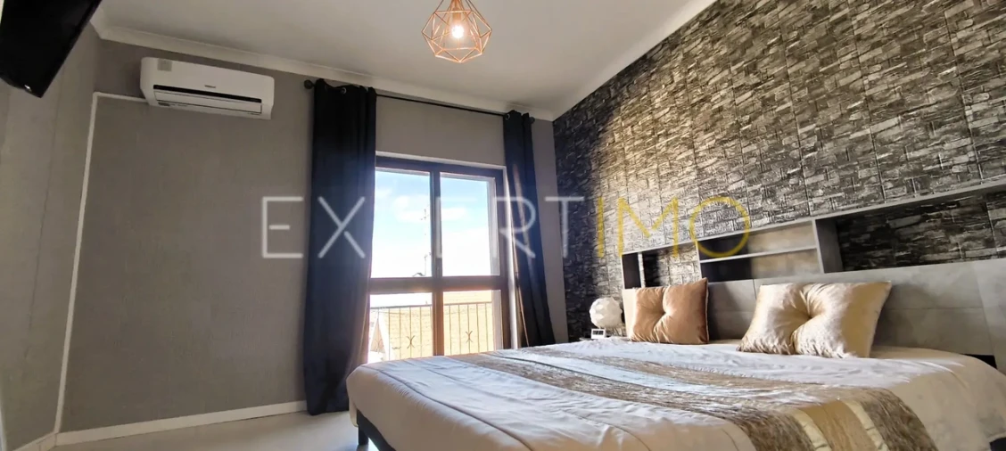 Apartamento T4 para Venda em Sé, Santa Maria e Meixedo Foto 12