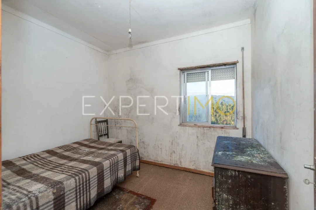 Moradia T3 para Venda em Almalagues Foto 13