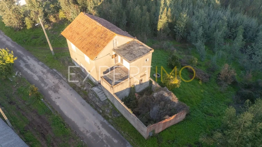 Moradia T3 para Venda em Almalagues Foto 3