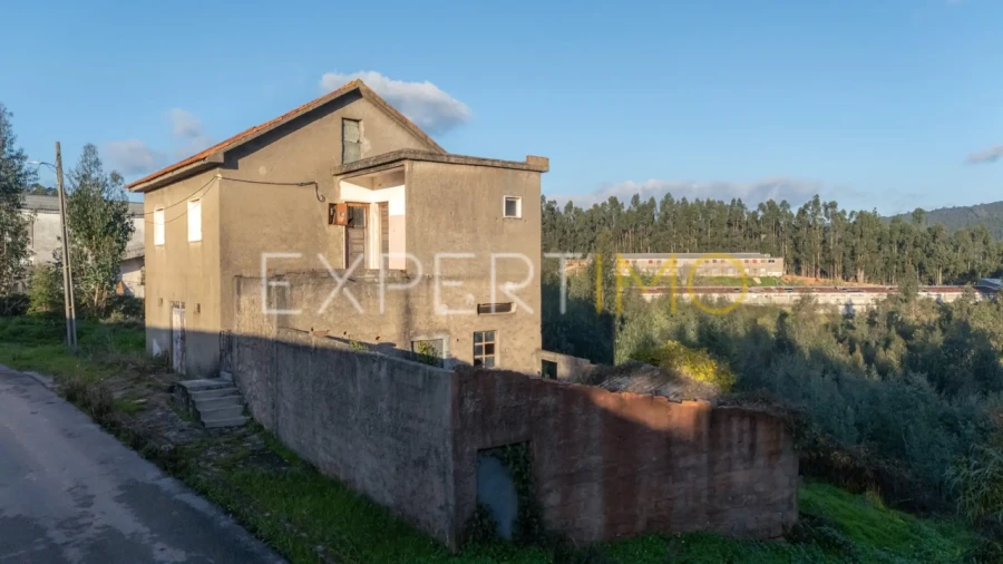 Moradia T3 para Venda em Almalagues Foto 8