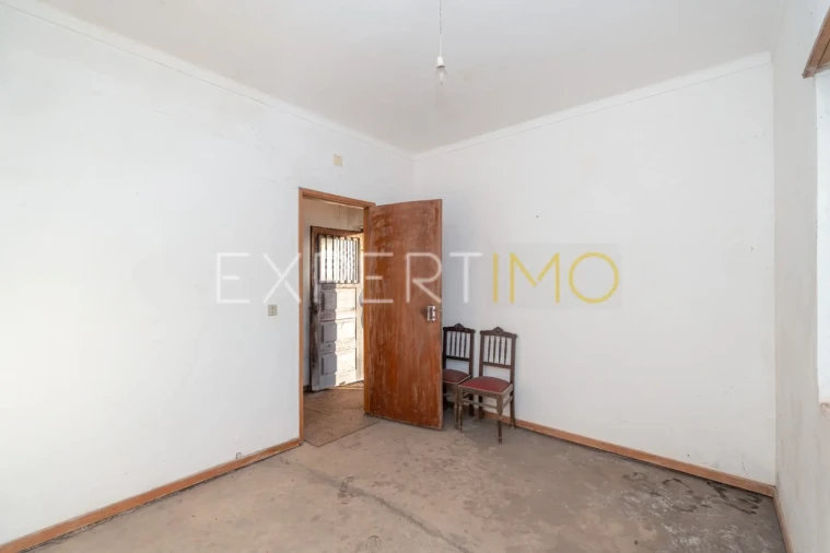 Moradia T3 para Venda em Almalagues Foto 17