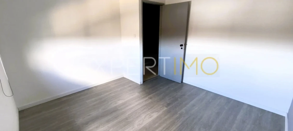 Apartamento T3 para Venda em Sé, Santa Maria e Meixedo Foto 3