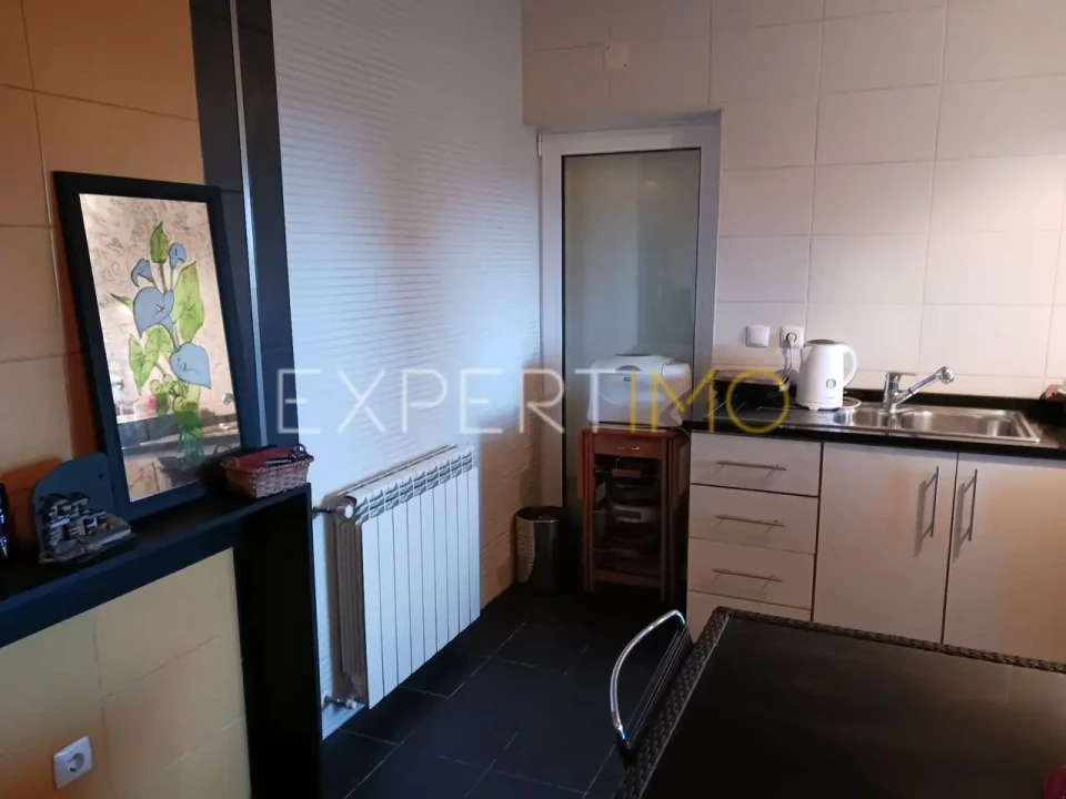 Moradia T4 para Venda em São Paio Foto 17