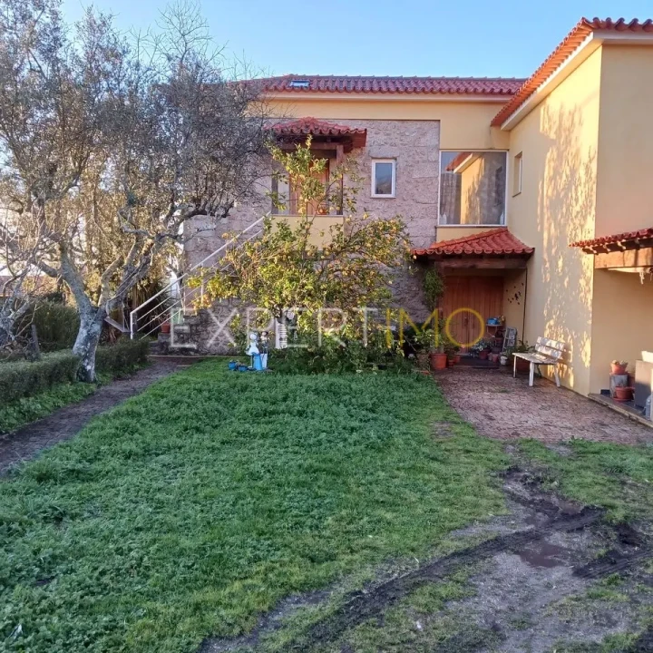 Moradia T4 para Venda em São Paio Foto 3