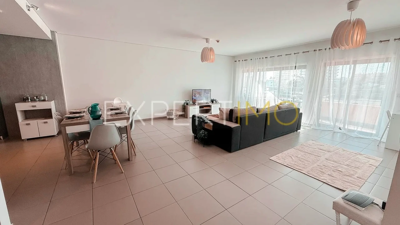 Apartamento T2 para Venda em Portimão Foto 5