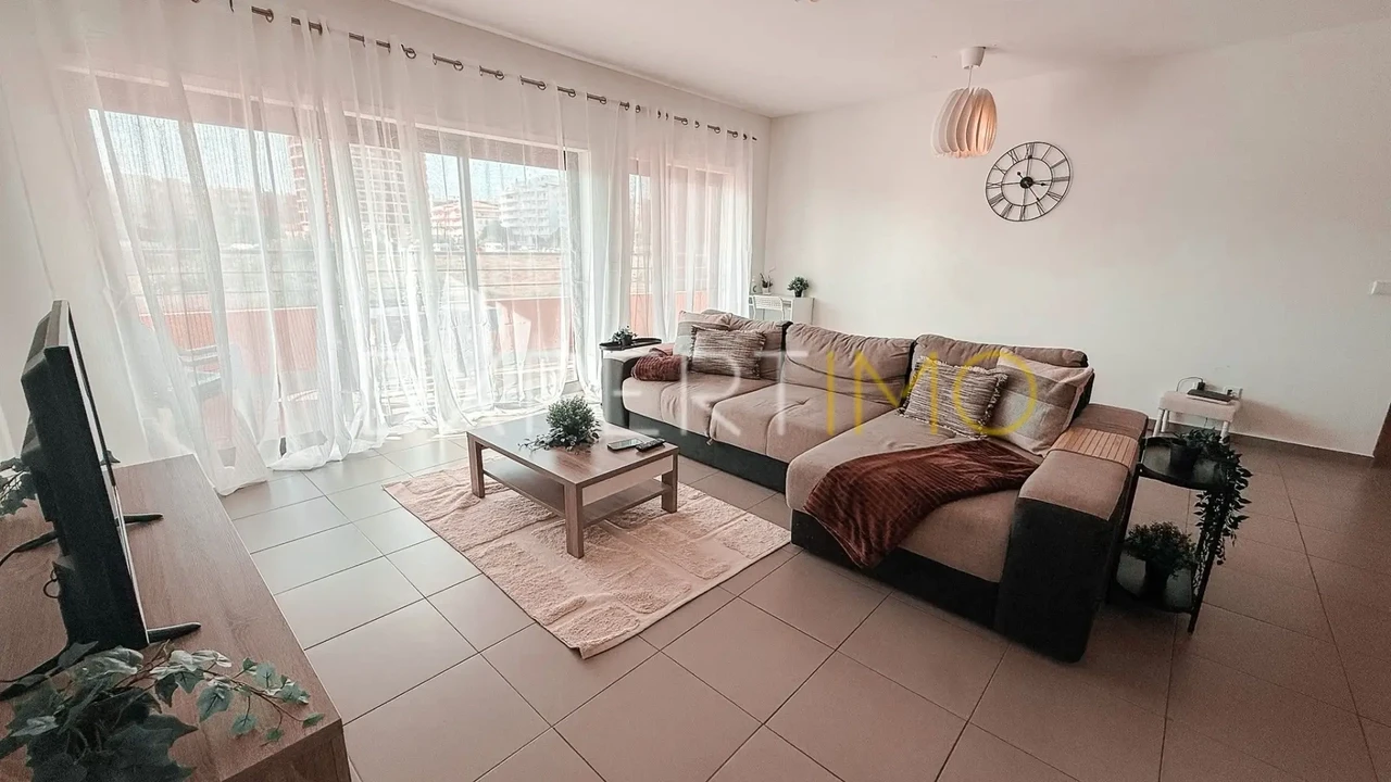 Apartamento T2 para Venda em Portimão Foto 8