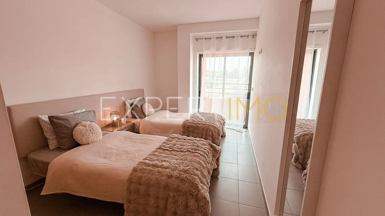 Apartamento T2 para Venda em Portimão Foto 18