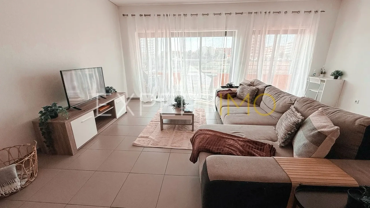 Apartamento T2 para Venda em Portimão Foto 23
