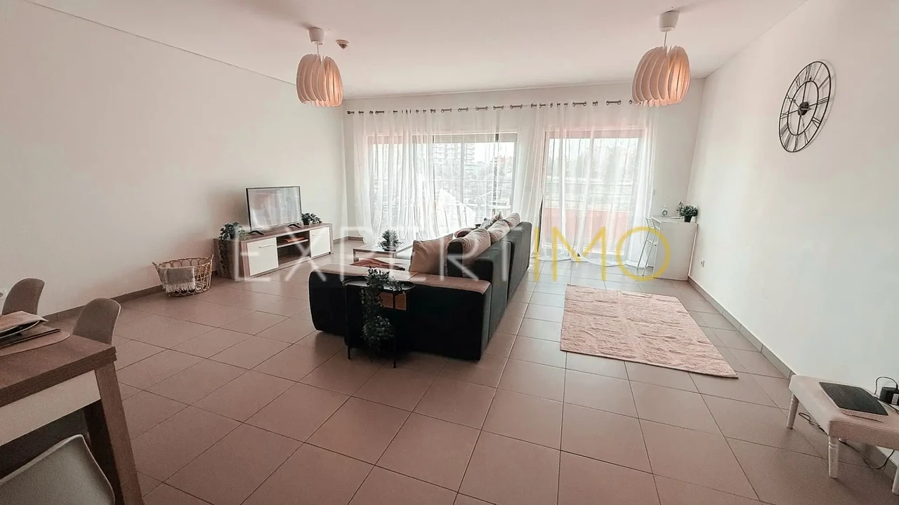 Apartamento T2 para Venda em Portimão Foto 24