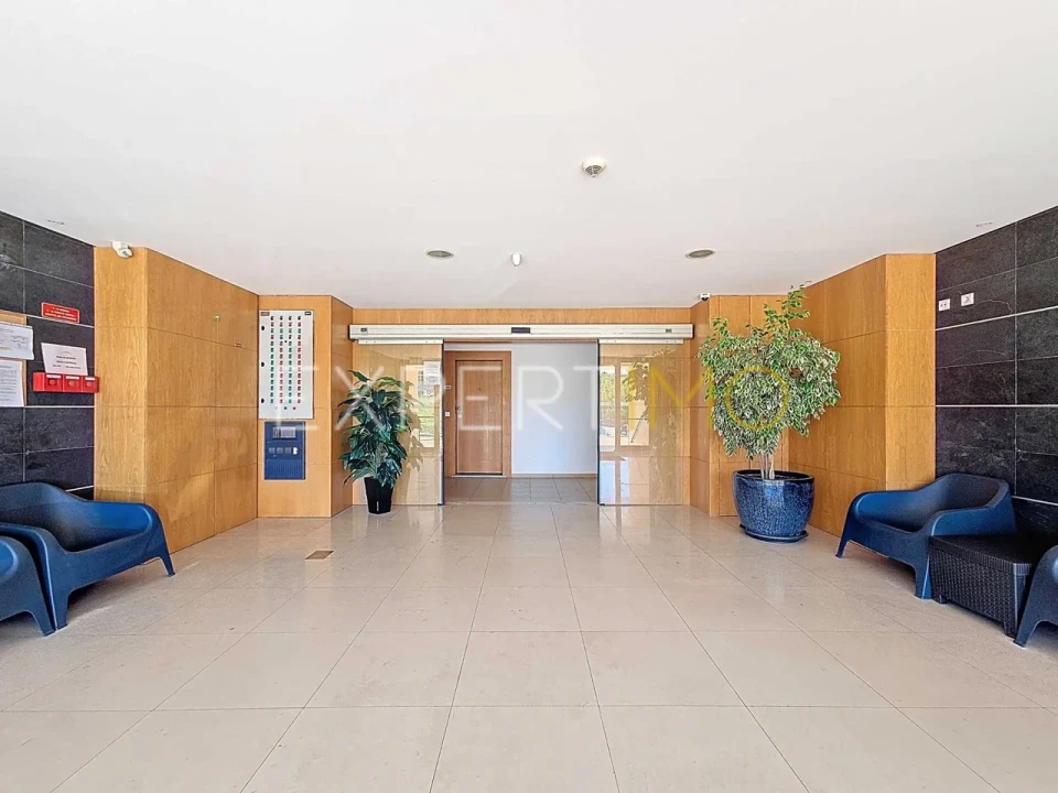 Apartamento T2 para Venda em Portimão Foto 33