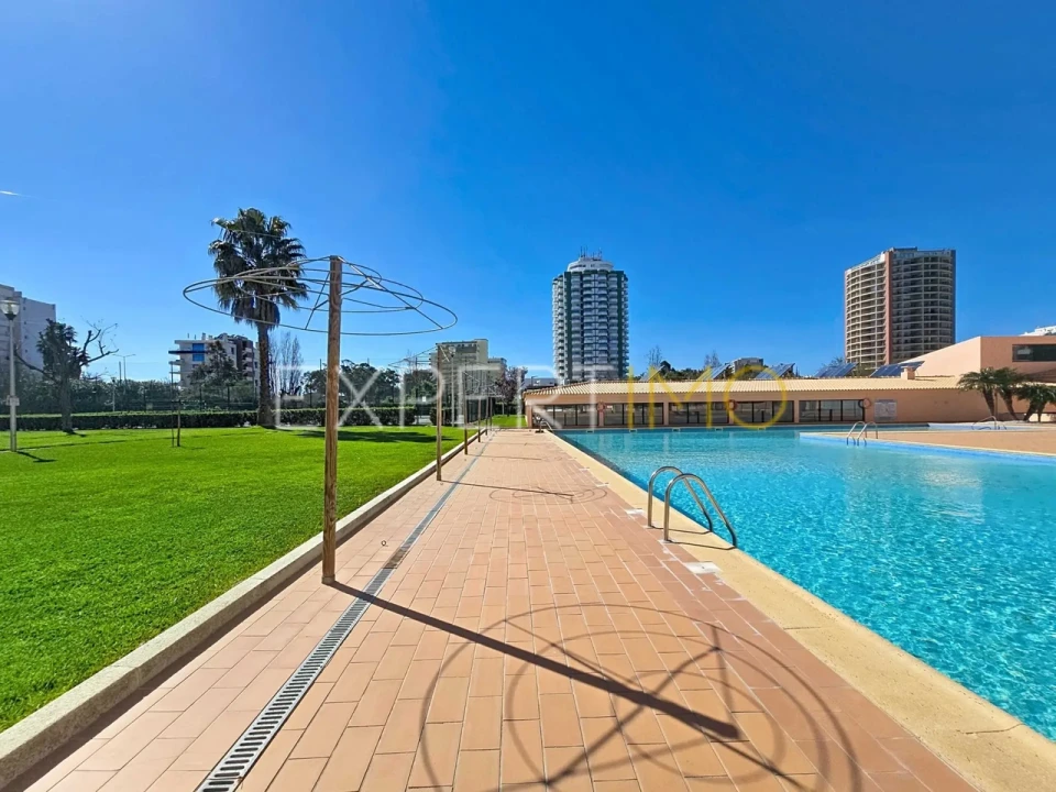 Apartamento T2 para Venda em Portimão Foto 39
