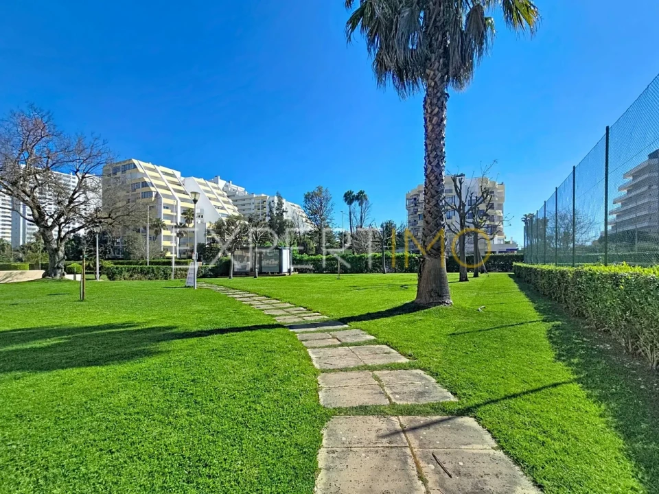 Apartamento T2 para Venda em Portimão Foto 47
