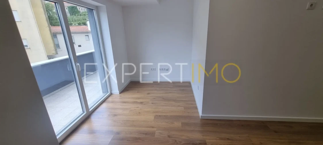 Apartamento T2 para Venda em Lamego (Almacave e Sé) Foto 5