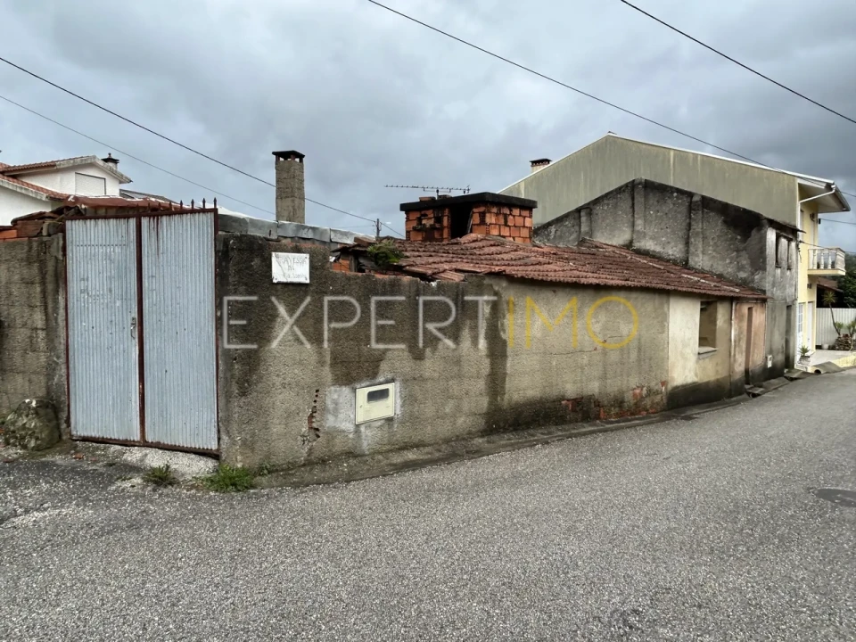 Moradia T2 para Venda em Casal Comba Foto 9