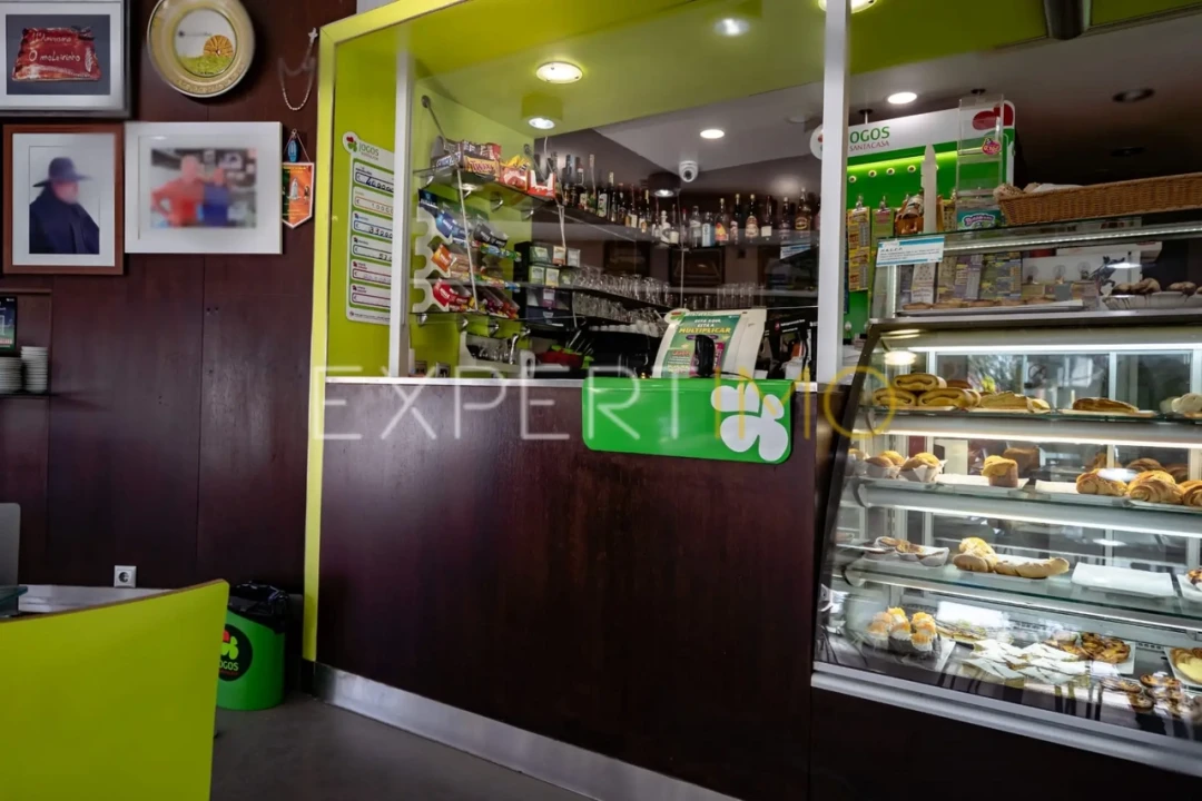 Loja para Venda em Cernache Foto 4