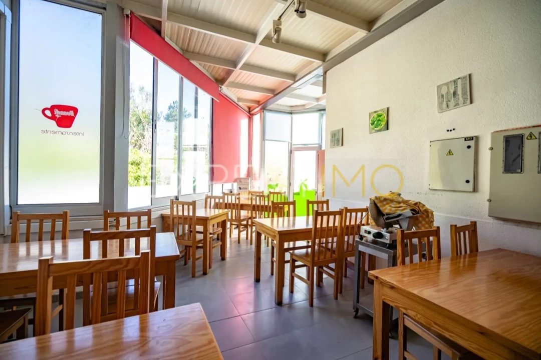 Loja para Venda em Cernache Foto 5