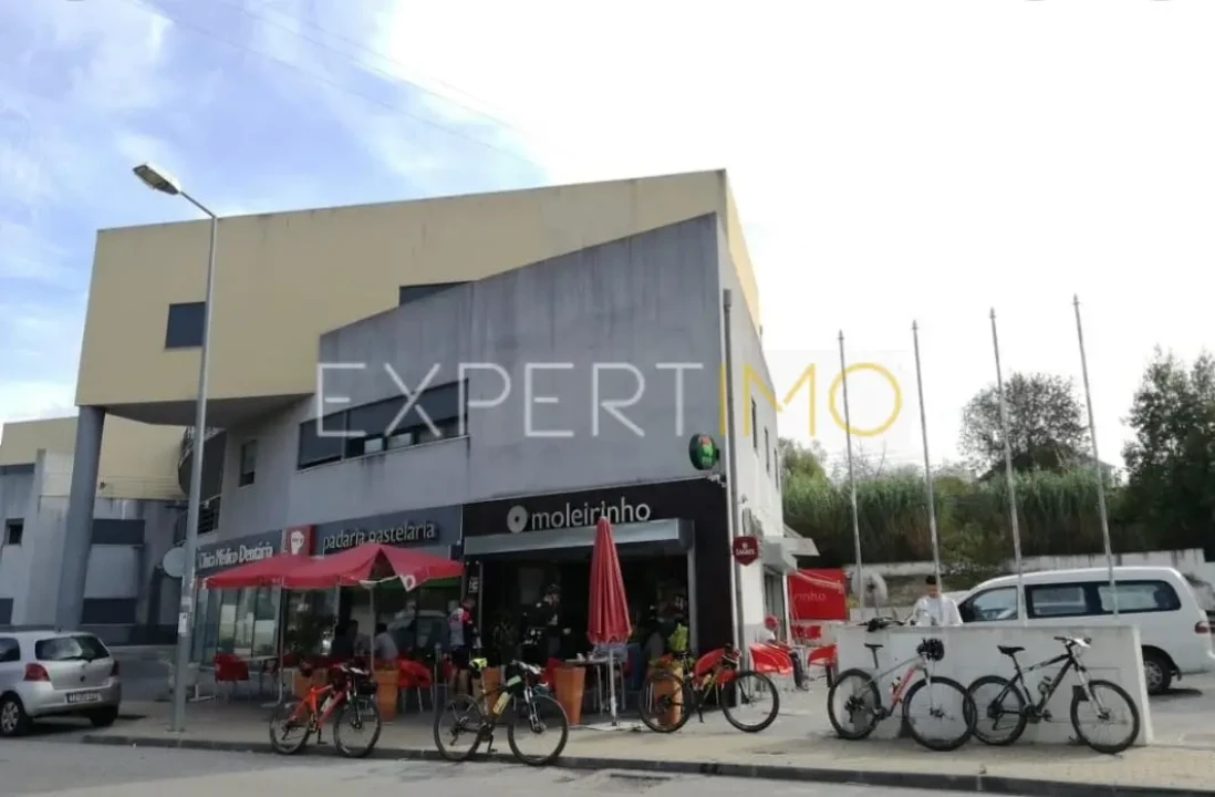 Loja para Venda em Cernache Foto 9