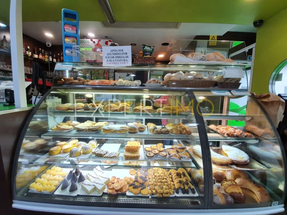 Loja para Venda em Cernache Foto 16