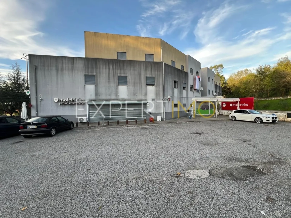 Loja para Venda em Cernache Foto 23