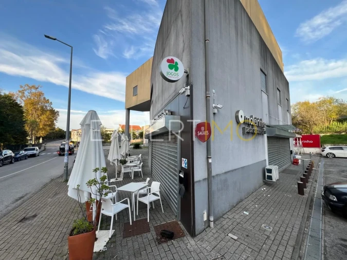 Loja para Venda em Cernache Foto 18