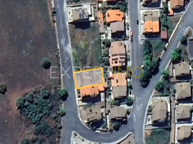 Terreno para Venda em São Pedro de Serracenos Foto 1