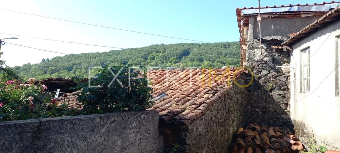 Moradia T3 para Venda em Vila Verde Foto 11