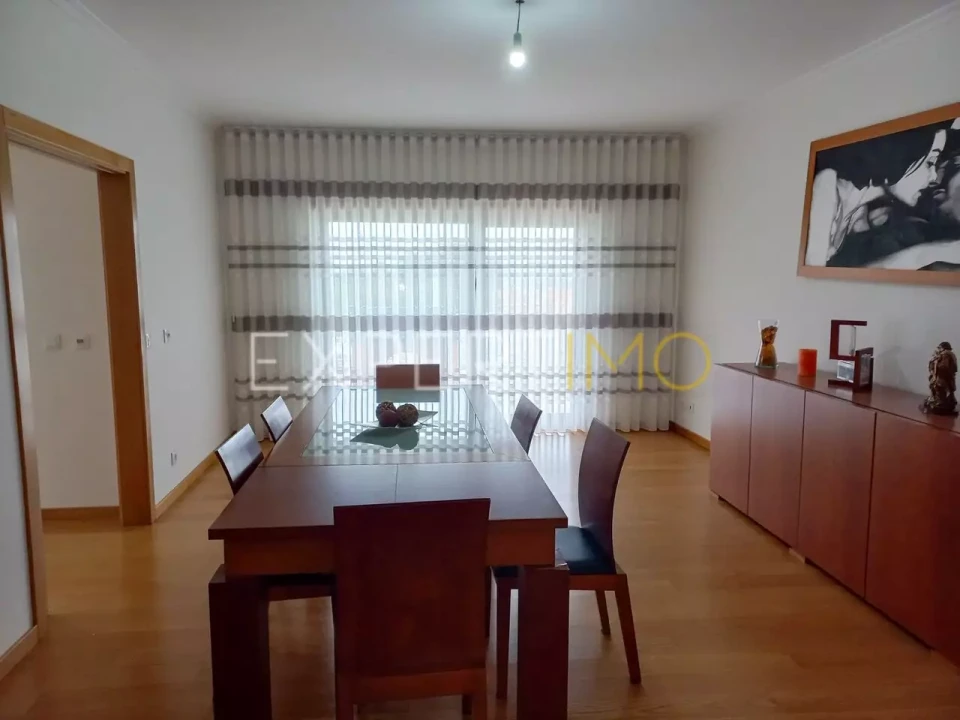 Moradia T5 para Venda em Seia, São Romão e Lapa dos Dinheiros Foto 10