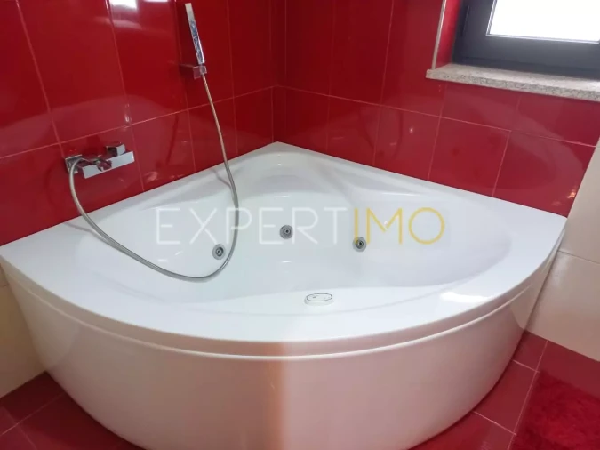 Moradia T5 para Venda em Seia, São Romão e Lapa dos Dinheiros Foto 15