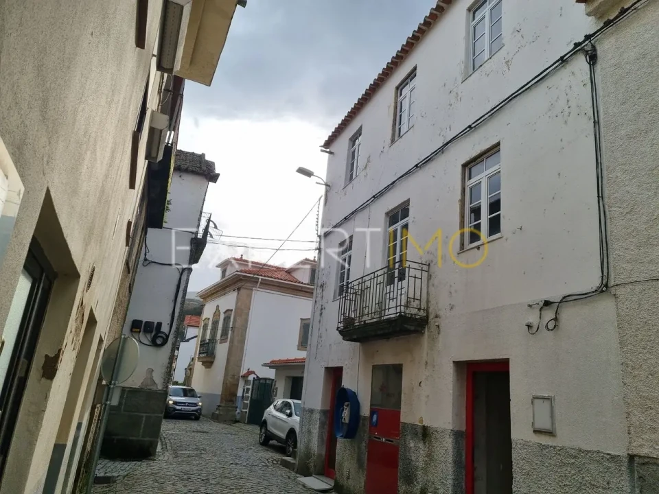 Moradia T2 para Venda em Melo e Nabais Foto 5