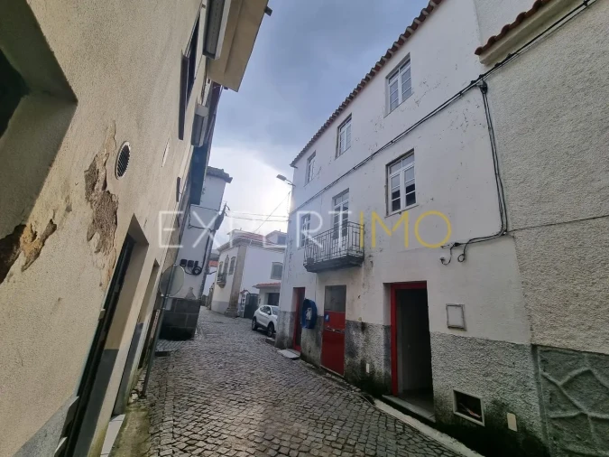 Moradia T2 para Venda em Melo e Nabais Foto 2