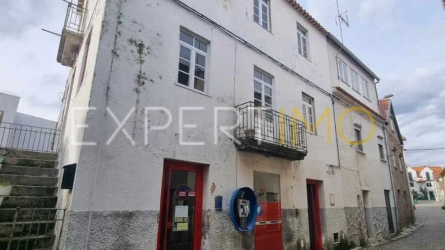 Moradia T2 para Venda em Melo e Nabais