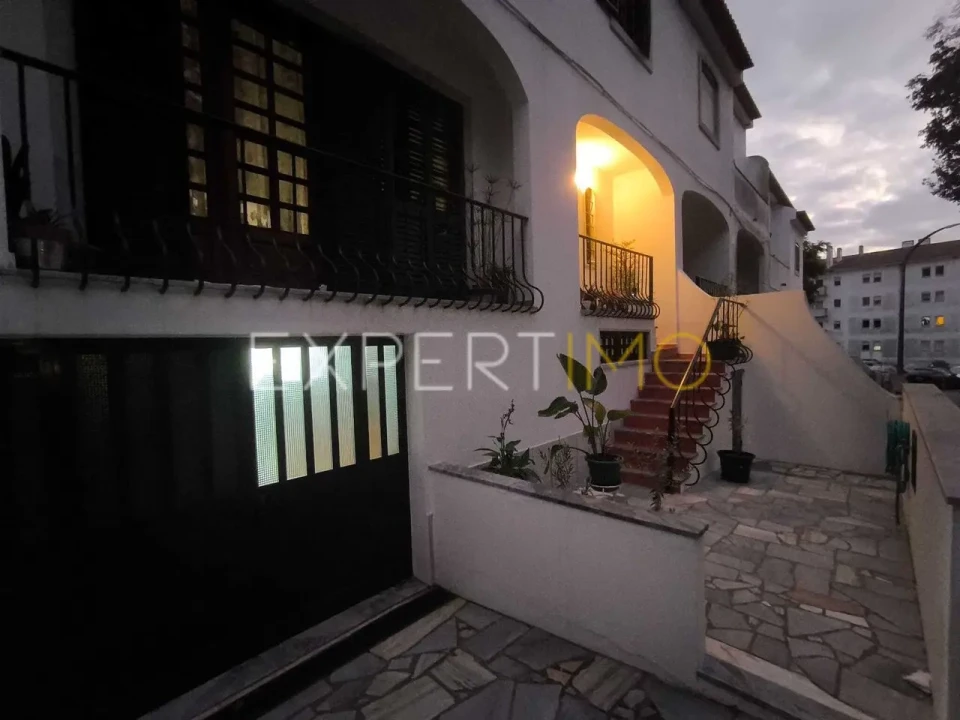 Moradia T4 para Venda em Beja (Santiago Maior e São João Baptista) Foto 4