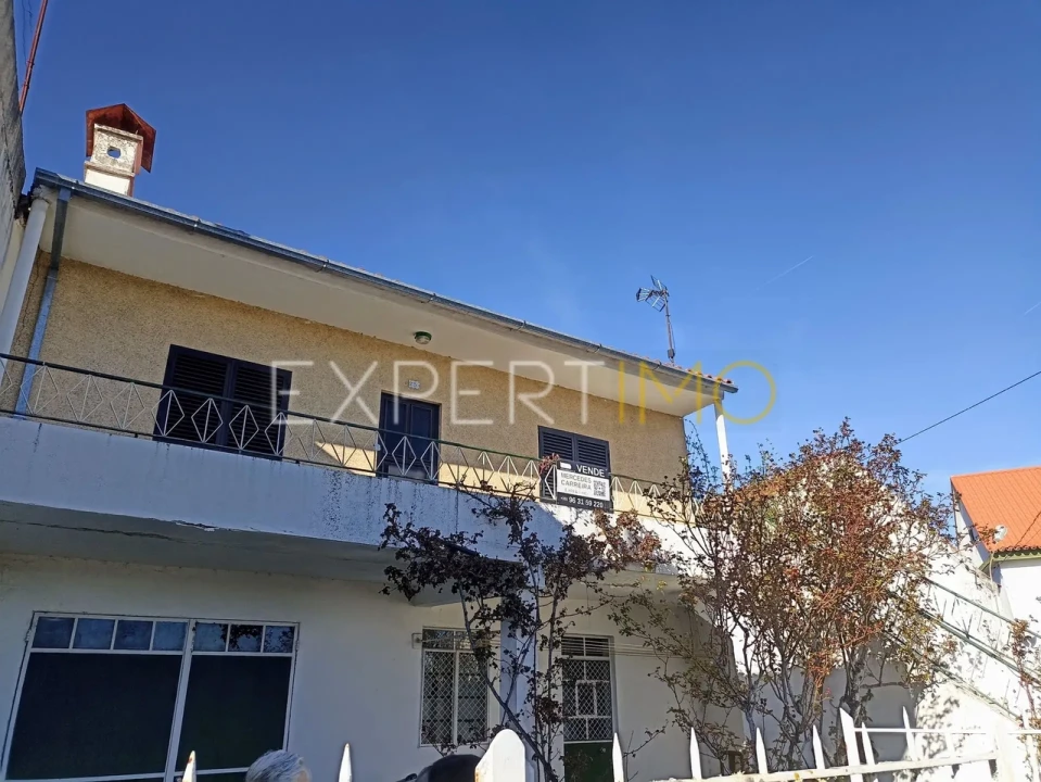 Moradia T3 para Venda em Pega Foto 27