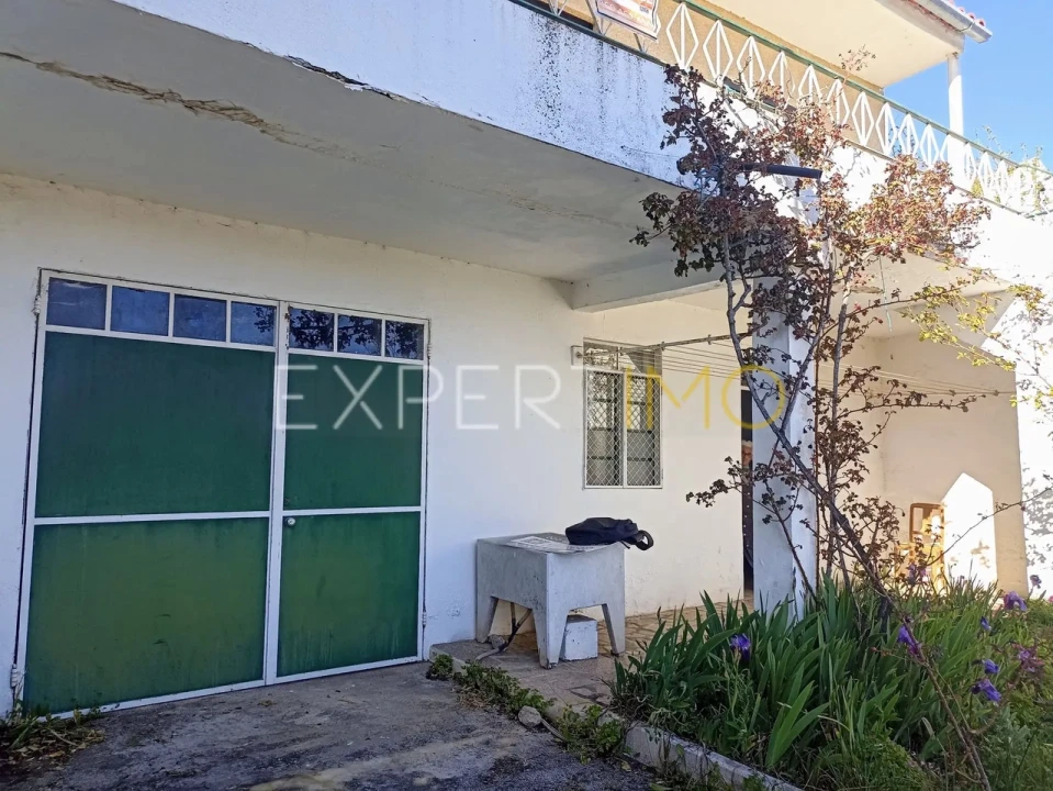 Moradia T3 para Venda em Pega Foto 33