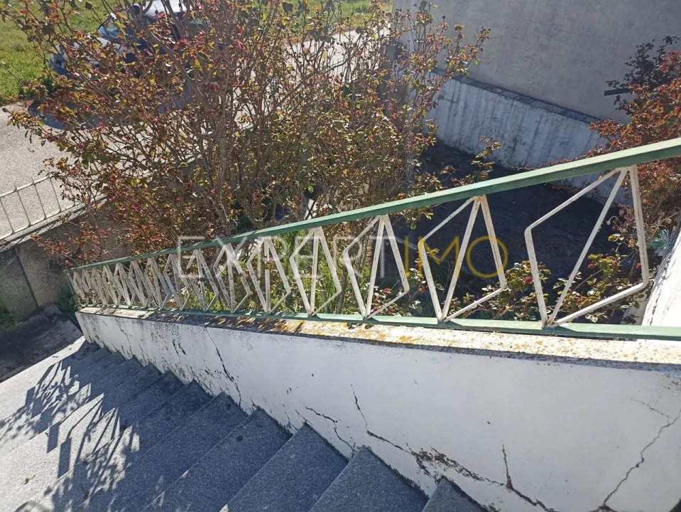 Moradia T3 para Venda em Pega Foto 41