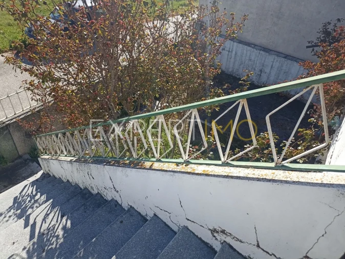 Moradia T3 para Venda em Pega Foto 41