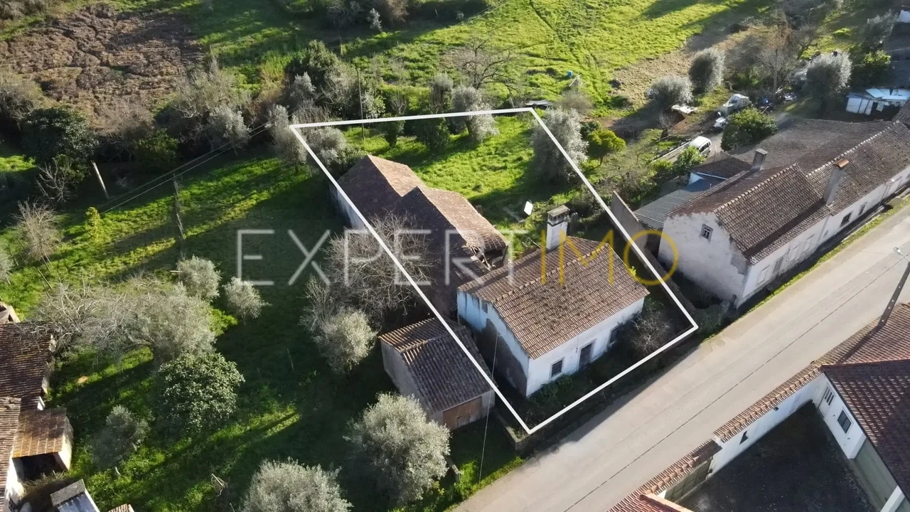 Moradia T2 para Venda em Chão de Couce Foto 1