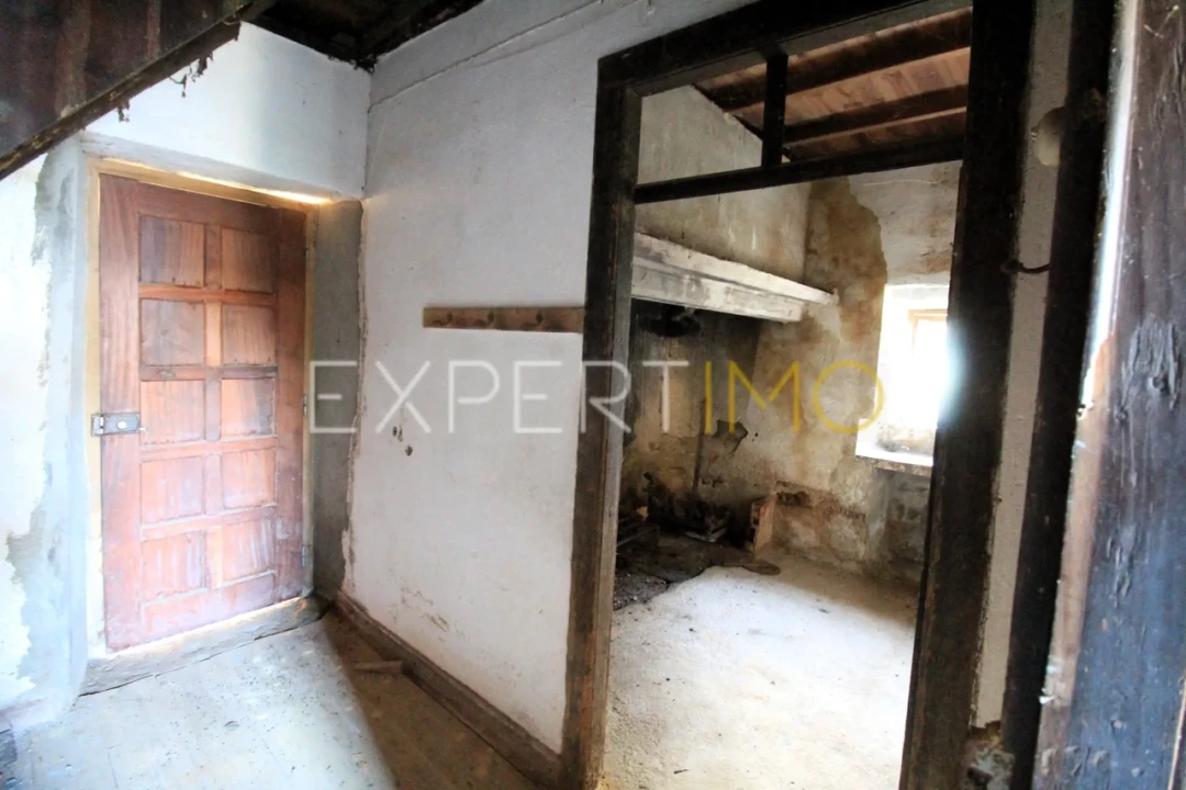 Moradia T2 para Venda em Chão de Couce Foto 5