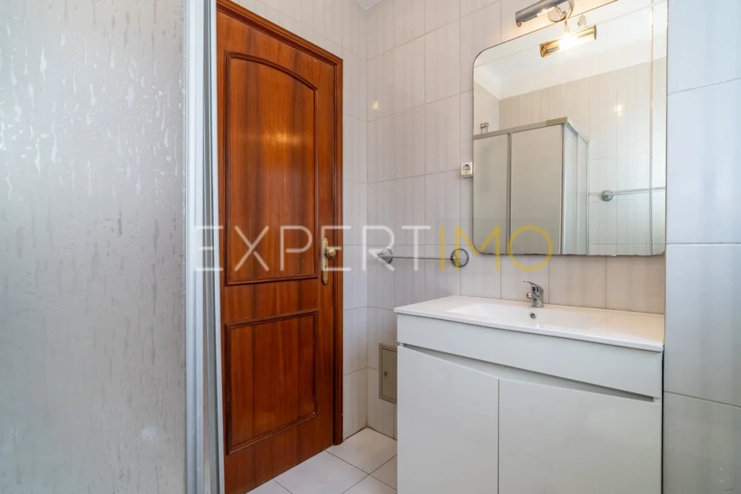 Apartamento T3 para Venda em Buarcos Foto 23