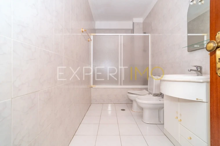 Apartamento T3 para Venda em Buarcos Foto 12