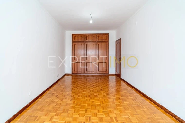Apartamento T3 para Venda em Buarcos Foto 27