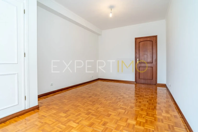 Apartamento T3 para Venda em Buarcos Foto 30