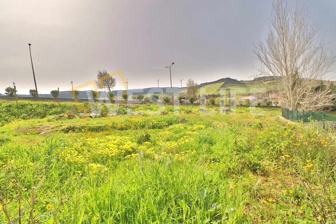 Terreno para Venda em Santa Maria, São Pedro e Matacães Foto 1