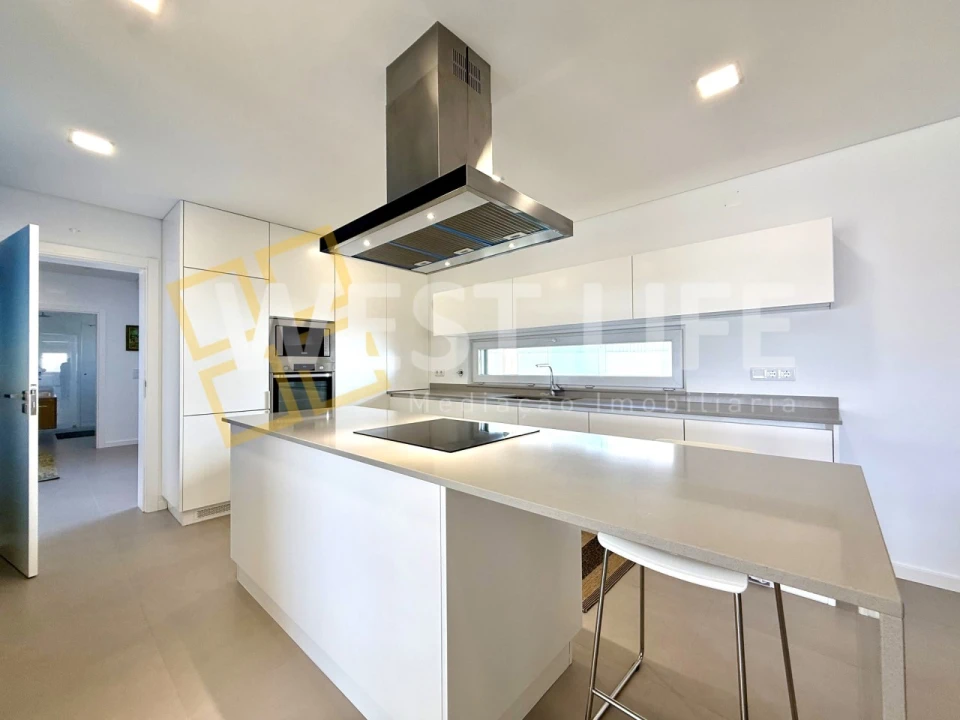 Moradia T4 para Venda em Silveira Foto 11