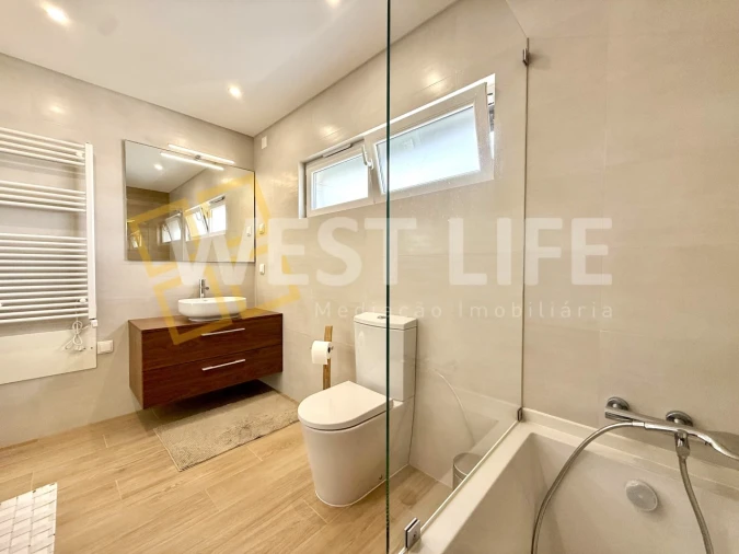 Moradia T4 para Venda em Silveira Foto 30