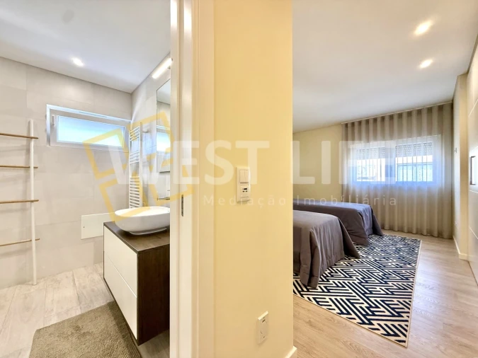 Moradia T4 para Venda em Silveira Foto 36