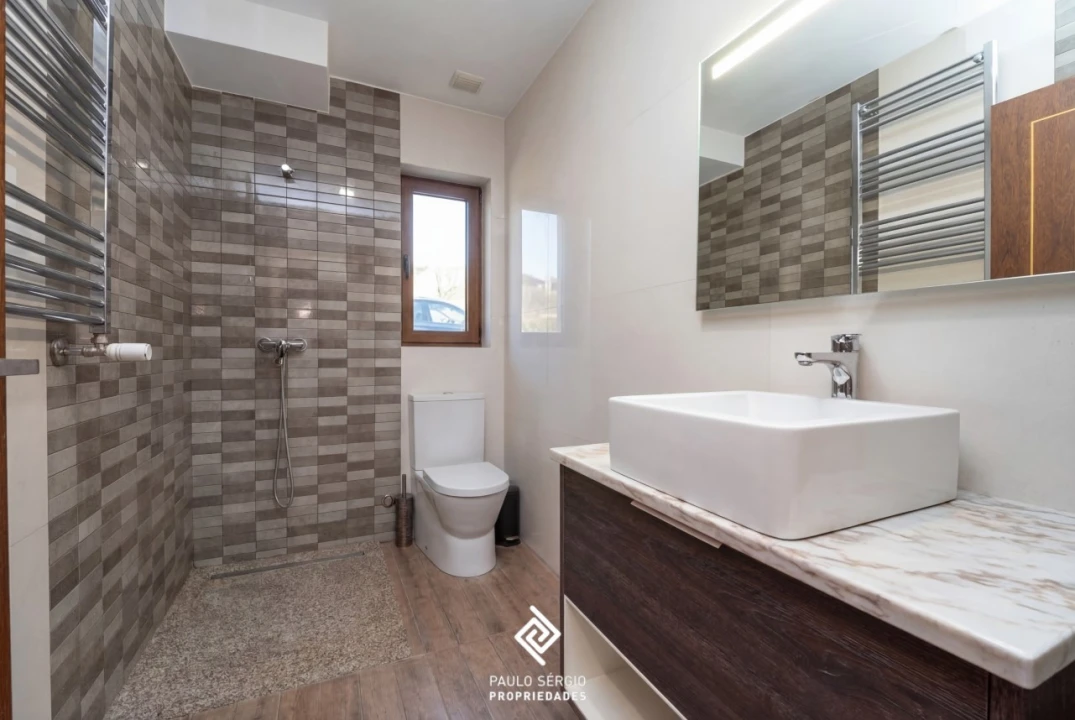 Moradia T3 para Venda em Avintes Foto 20