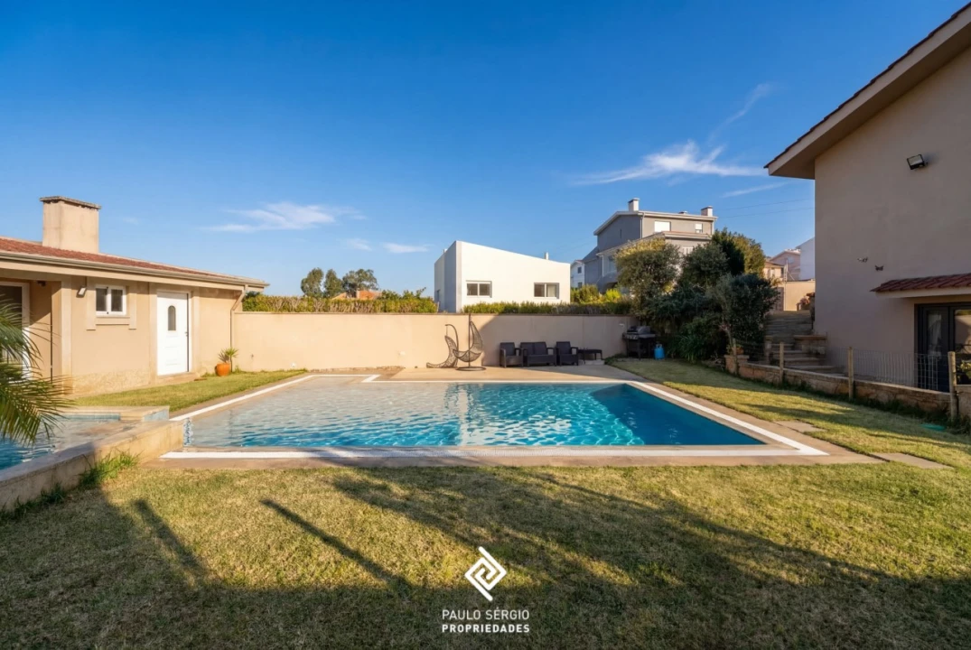 Moradia T3 para Venda em Avintes Foto 28