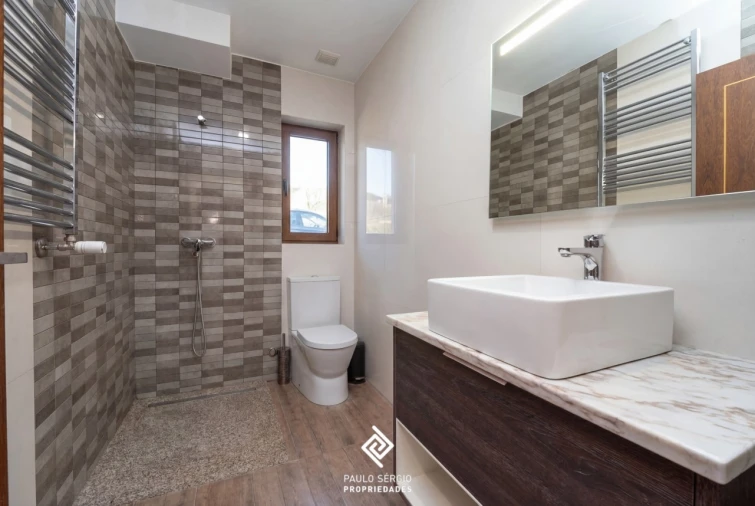 Moradia T3 para Venda em Avintes Foto 20